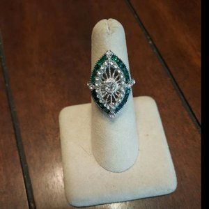 Stunning Art Deco Rhinestone Ring-Emerald Green Clear Color Rhinestones